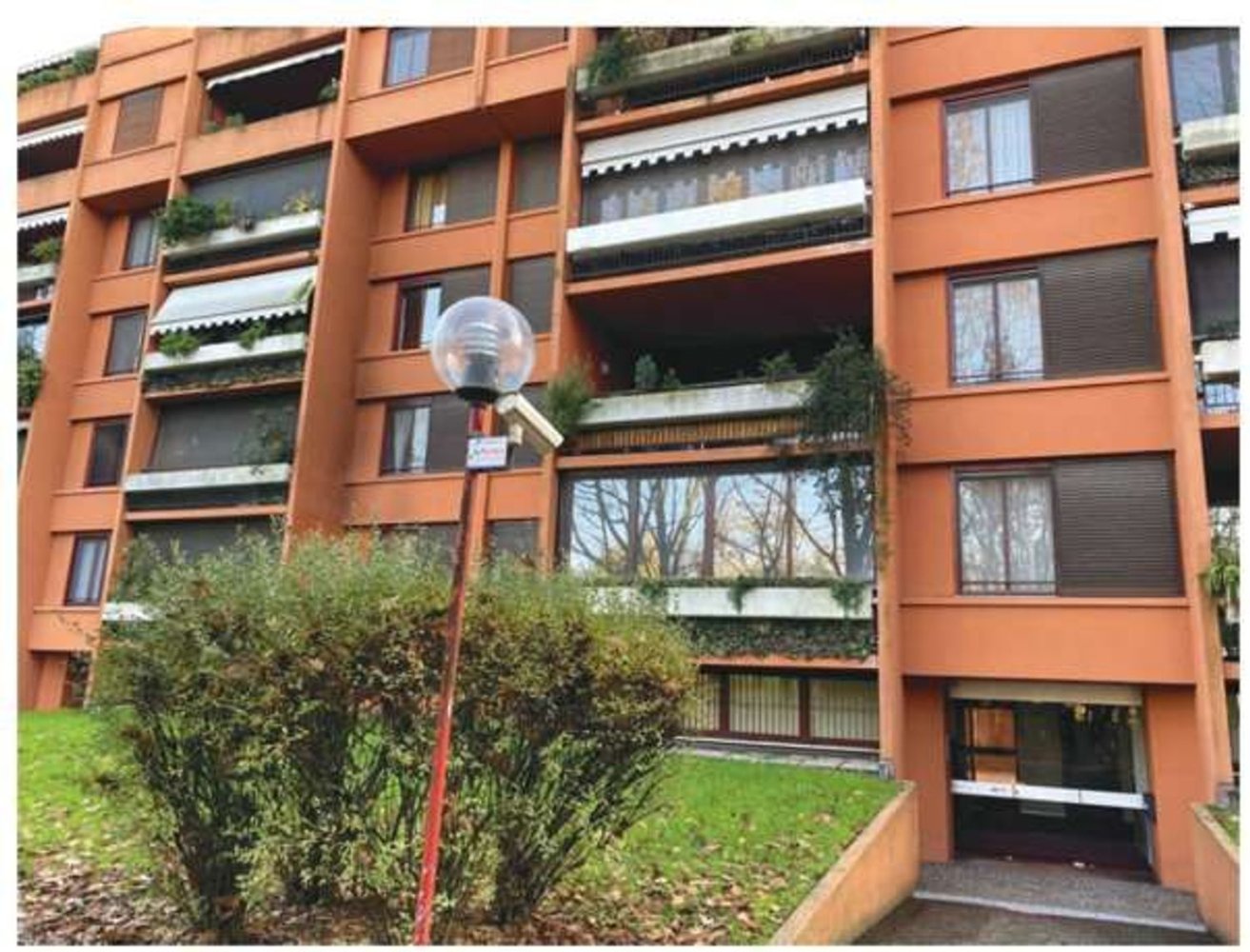 3غرفة شقة في Basiglio, Italy رقم 1953