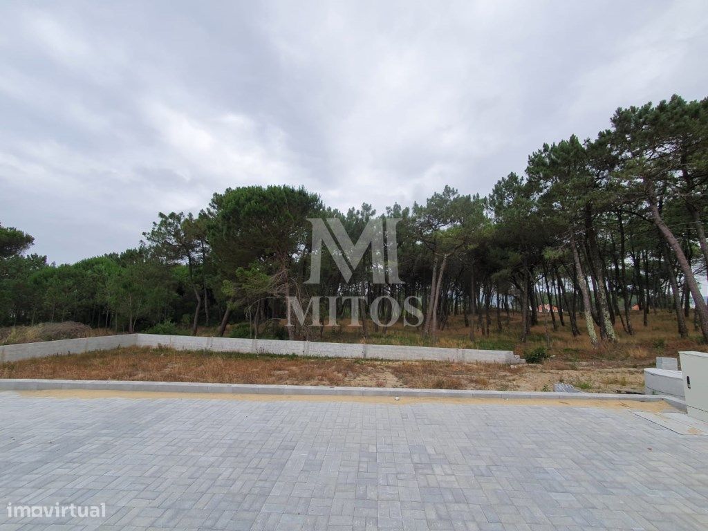 517m² Land in Viana do Castelo, Portugal No. 92973