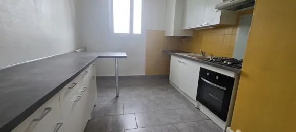 Apartamento de 2 dormitorios en Montelimar, France No. 321665 2