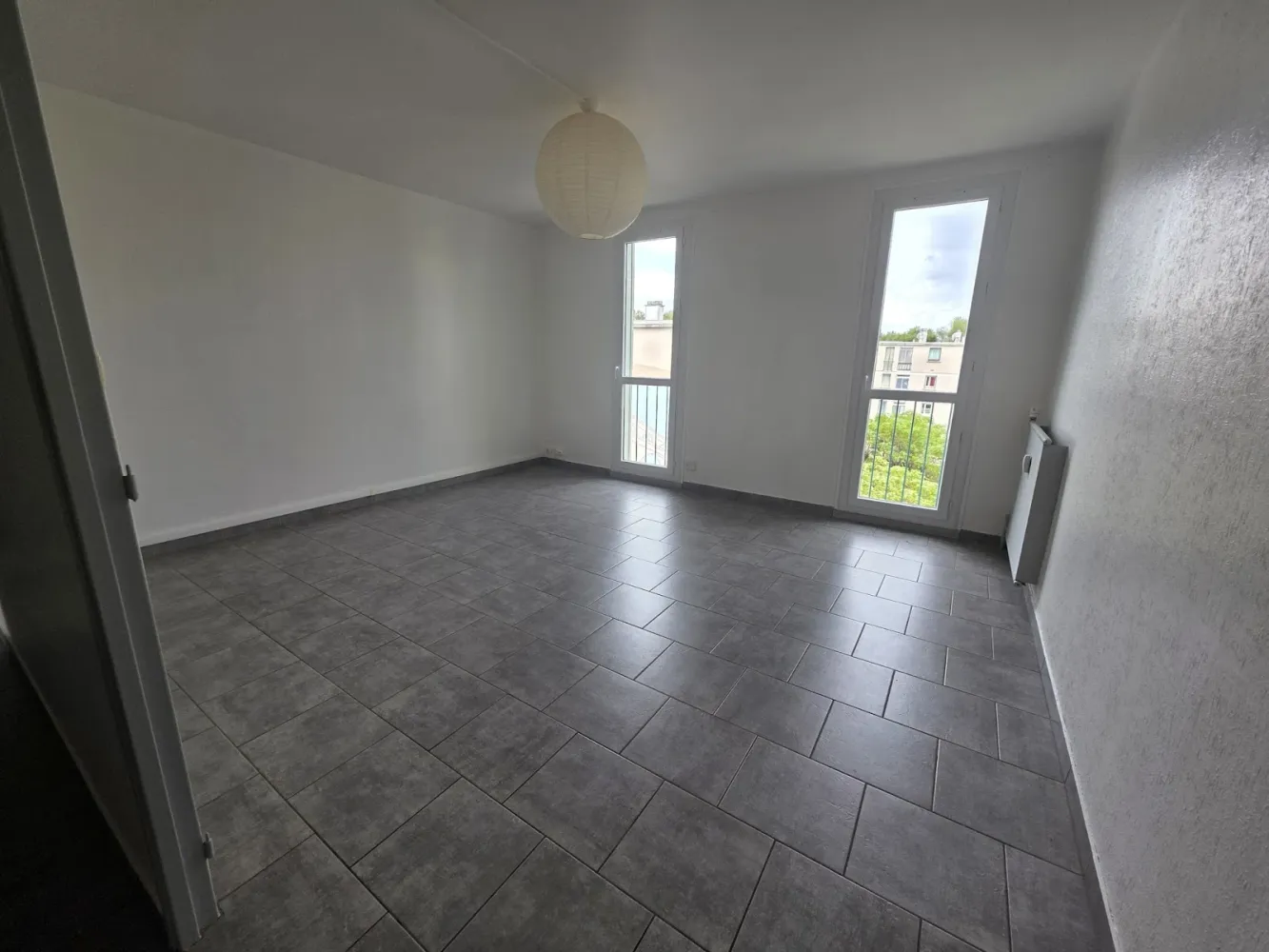 Apartamento de 2 dormitorios en Montelimar, France No. 321665