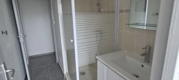 Apartamento de 2 dormitorios en Montelimar, France No. 321665 6