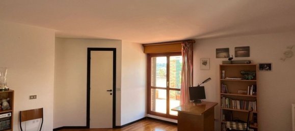 6 Schlafzimmer Doppelhaus in Ancona, Italy, Nr. 376441 24