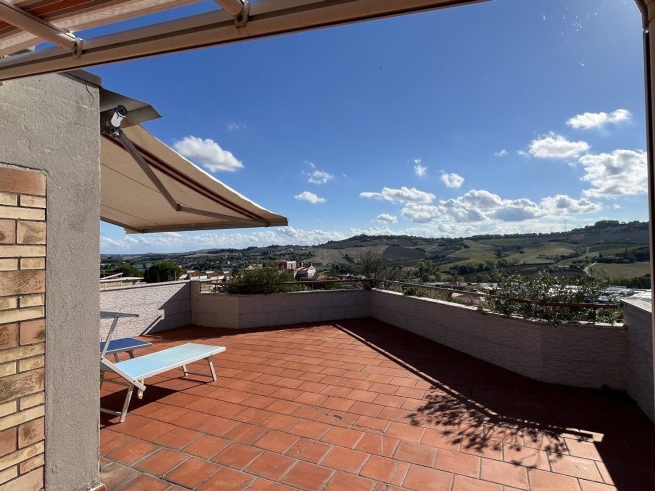 6 Schlafzimmer Doppelhaus in Ancona, Italy, Nr. 376441