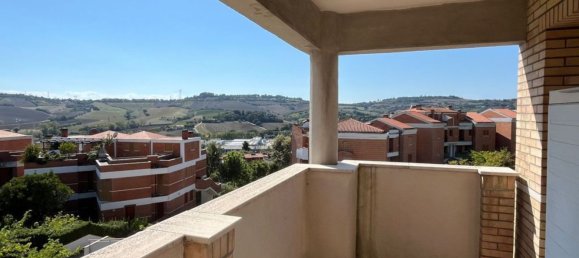 6 Schlafzimmer Doppelhaus in Ancona, Italy, Nr. 376441 7