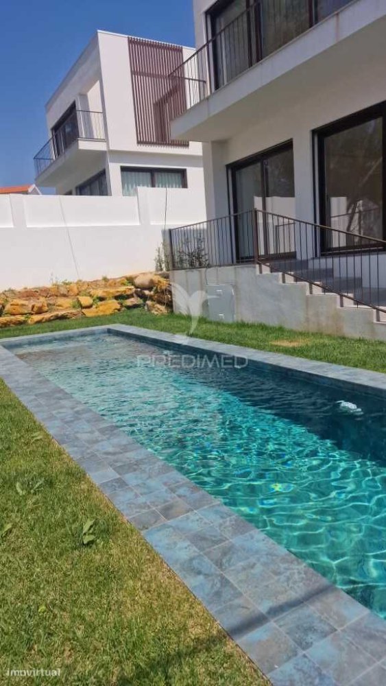 3 bedrooms House in Cascais, Portugal No. 163496