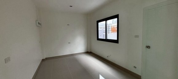 4 Schlafzimmer Haus in Pattaya, Thailand, Nr. 59249 3