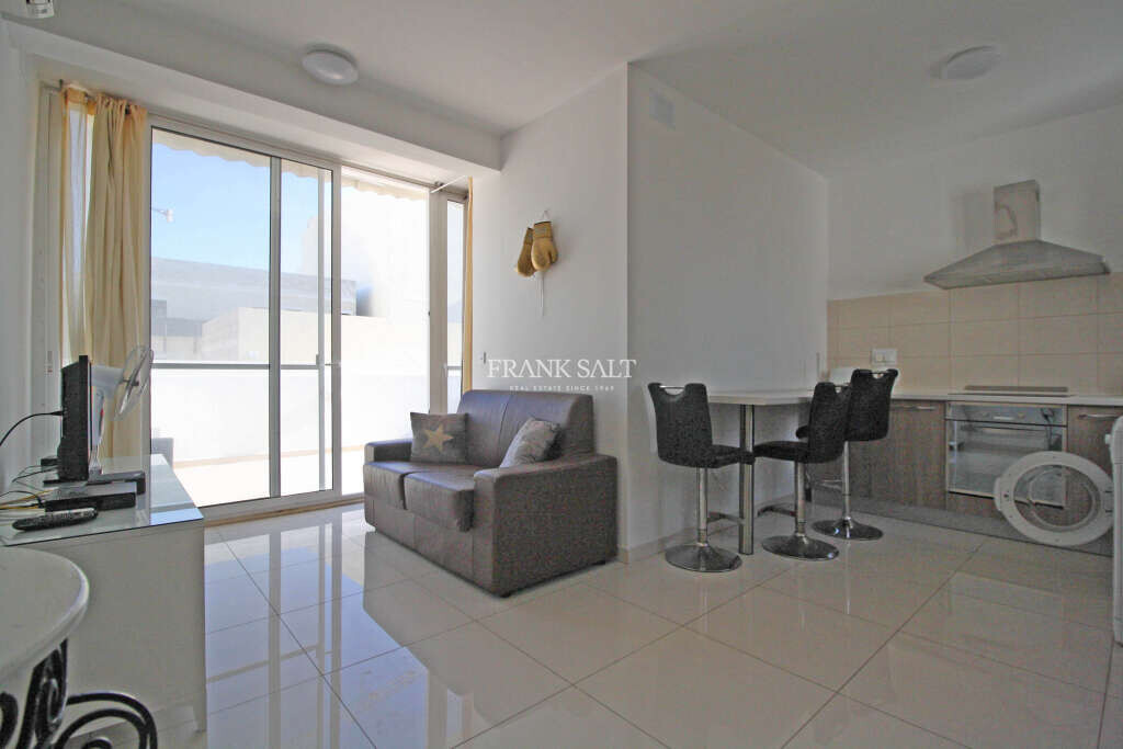 1 bedroom Penthouse in Sliema, Malta No. 4053