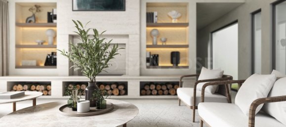 5 bedrooms Villa in Estepona, Spain No. 33389 3