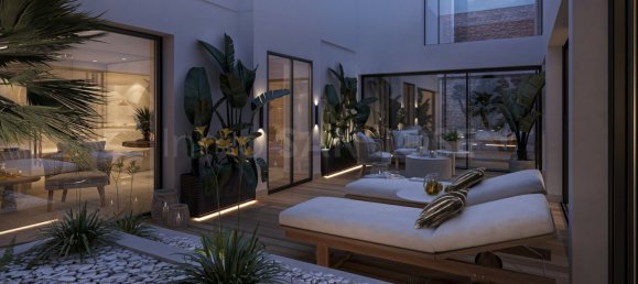 5 bedrooms Villa in Estepona, Spain No. 33389 24