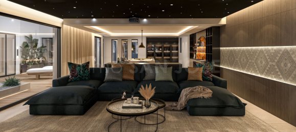 5 bedrooms Villa in Estepona, Spain No. 33389 11