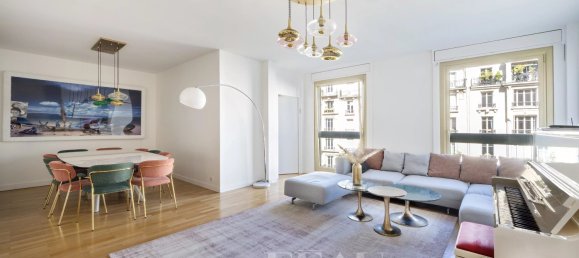 4 bedrooms Apartment in Paris, France No. 172448 3