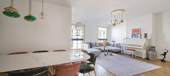 4 bedrooms Apartment in Paris, France No. 172448 4