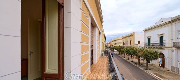 Casa de 16 divisões em Parabita, Italy N.º 60353 26