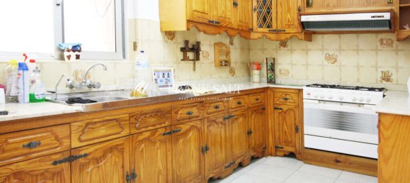 3 bedrooms Maisonette in Dingli, Malta No. 10782 2