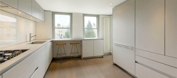 4 bedrooms Apartment in London, United Kingdom No. 5466 8