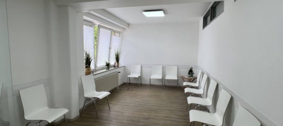 53 rooms Building in Oberhausen, Germany No. 291534 5