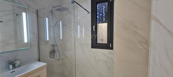 4 chambres Villa à Agios Athanasios, Cyprus No. 4019 12