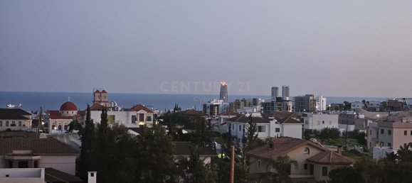 4 chambres Villa à Agios Athanasios, Cyprus No. 4019 22