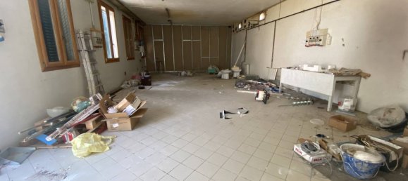 250m² Building in Badia Polesine, Italy No. 320380 12