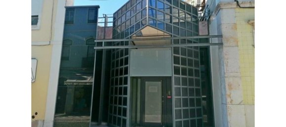 840m² Commercial property in Santarem, Portugal No. 58133 2