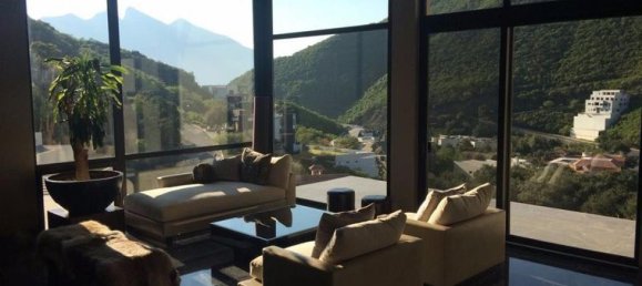 4 bedrooms House in Nuevo Leon, Mexico No. 149356 2