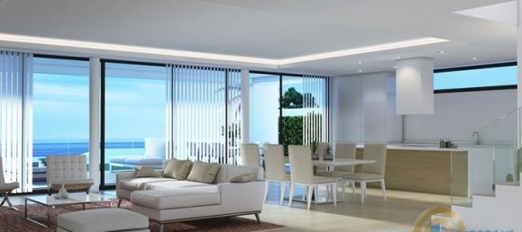 4 bedrooms Villa in Manilva, Spain No. 9929 3