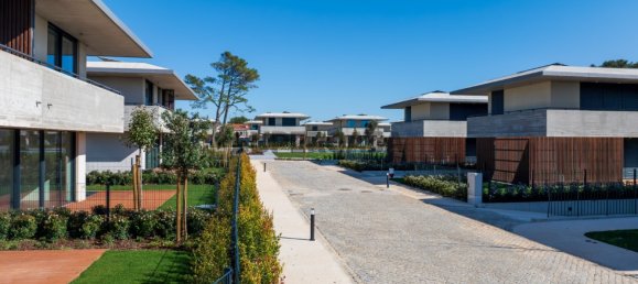 3 bedrooms Villa in Cascais, Portugal No. 151052 25