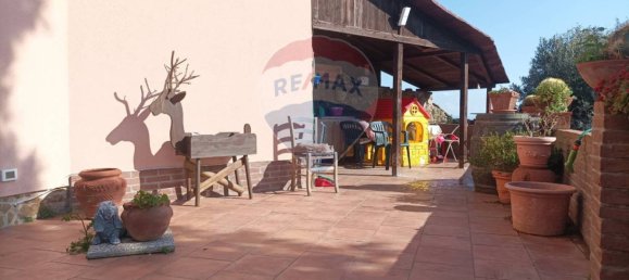 2 bedrooms Villa in Piombino, Italy No. 82763 2