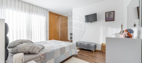 4 bedrooms House in Penafiel, Portugal No. 22723 26