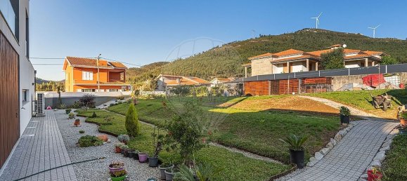 4 bedrooms House in Penafiel, Portugal No. 22723 10