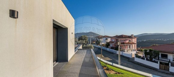 4 bedrooms House in Penafiel, Portugal No. 22723 28