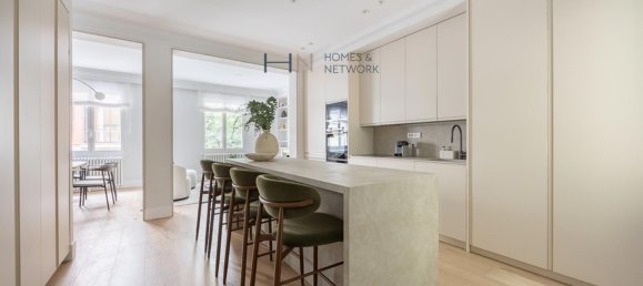 3 bedrooms Apartment in Madrid, Spain No. 77729 22