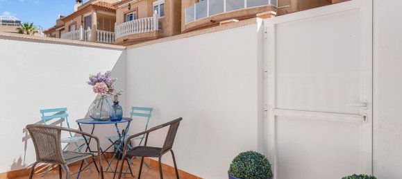 2 bedrooms Villa in Alicante, Spain No. 178185 9