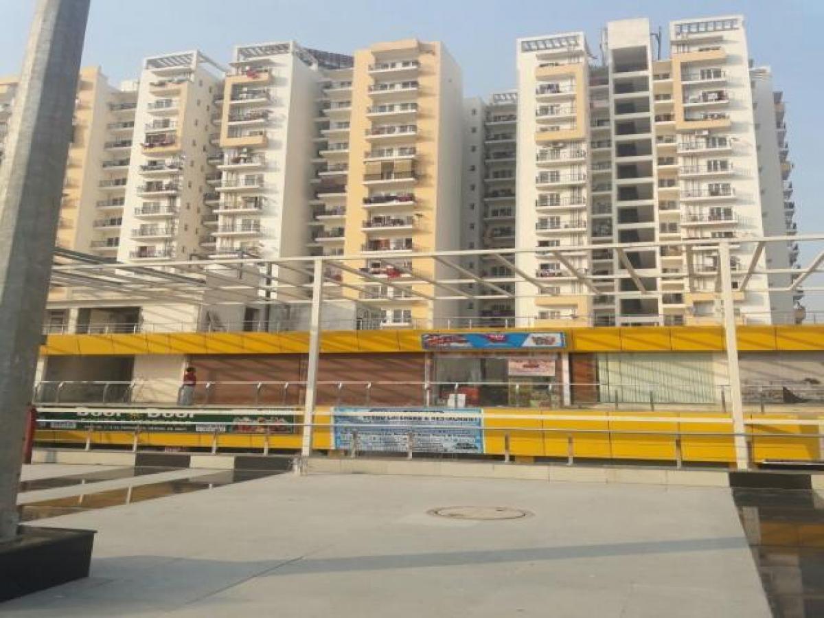 Casa de 2 dormitorios en Noida, India No. 67152