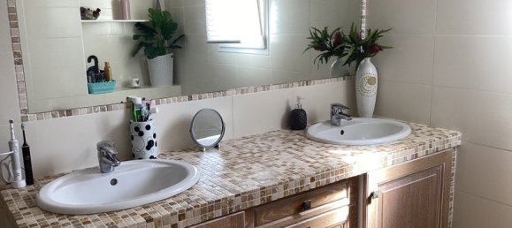 3 bedrooms Villa in Narbonne, France No. 196729 12