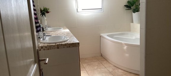 3 bedrooms Villa in Narbonne, France No. 196729 13