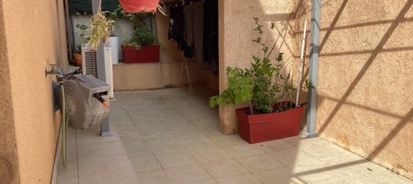 3 bedrooms Villa in Narbonne, France No. 196729 10