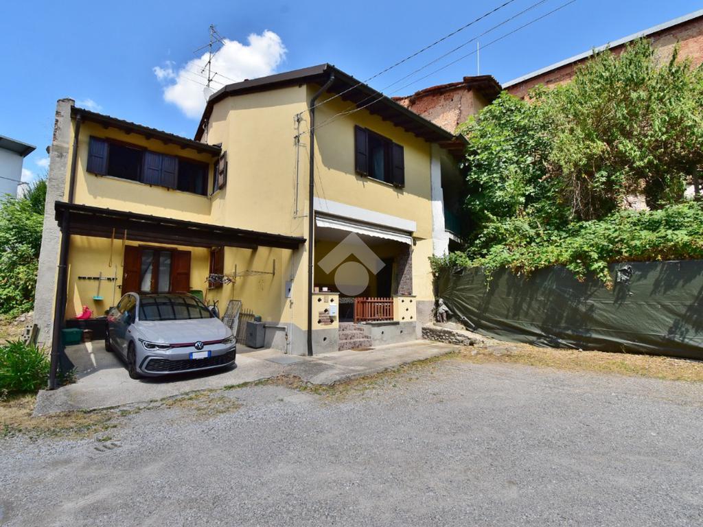 3 غرف نوم منزل في Appiano Gentile, Italy رقم 353069