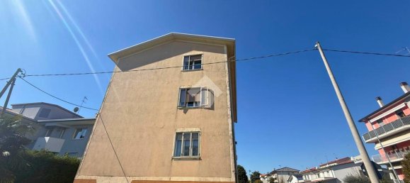 3 rooms Apartment in Mogliano Veneto, Italy No. 38356 20