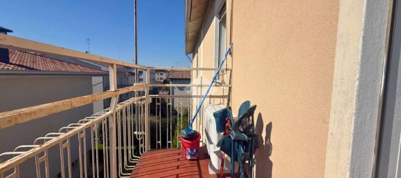 3 rooms Apartment in Mogliano Veneto, Italy No. 38356 16