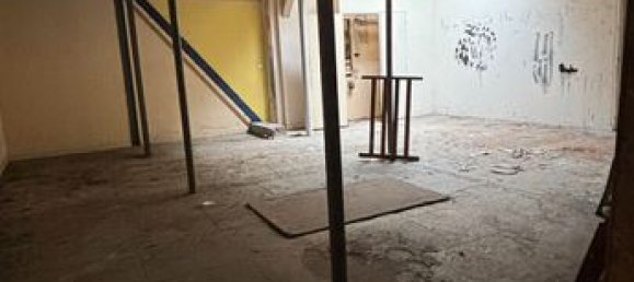 Gewerbliche Immobilie in Rouen, France 135m², Nr. 362392 7