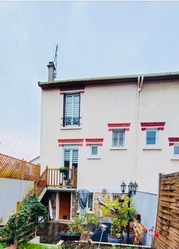 2 Schlafzimmer Haus in Les Pavillons-sous-Bois, France, Nr. 141079