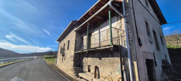 Дом с 4 спальнями в Валье-де-Мена, Испания № 69709 3