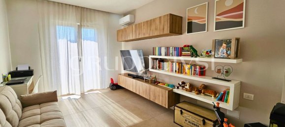 3غرفة شقة في Pozzuoli, Italy رقم 134243 9