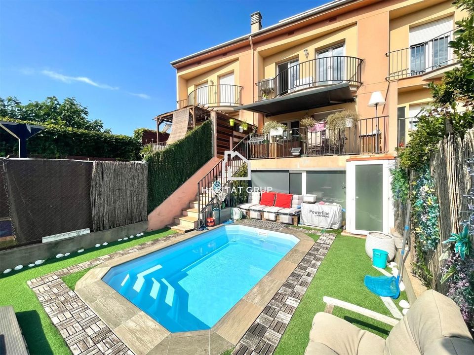3 bedrooms Townhouse in Quart, Spain No. 183964