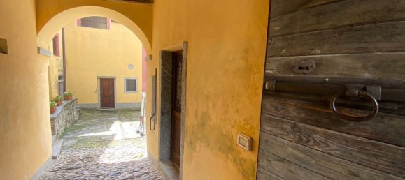 Villa de 10 divisões em Bee, Italy N.º 140383 23