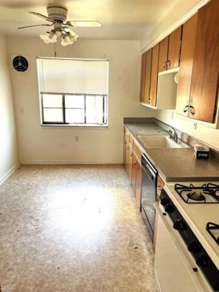 Casa de 6 dormitorios en Grosse Pointe, USA No. 405226