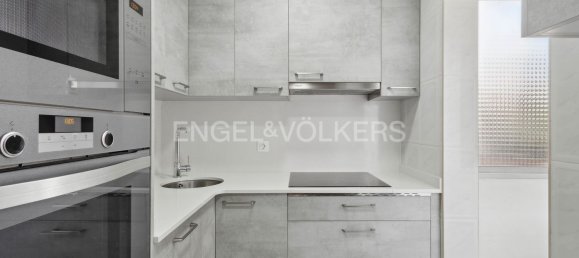 Apartamento de 3 dormitorios en L'Hospitalet de Llobregat, Spain No. 172274 4