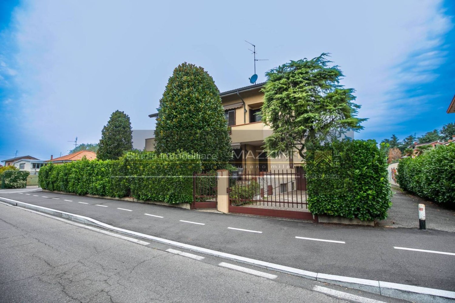 2 غرف نوم فيلا في Paderno Dugnano, Italy رقم 345655