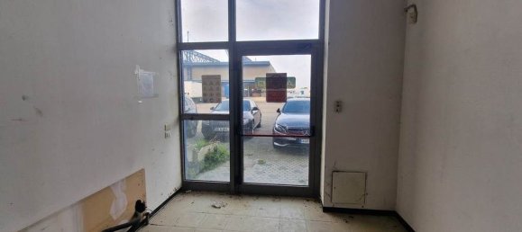 862m² Warehouse in Forlì, Italy No. 112182 7